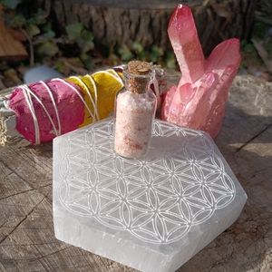 Tiny jar Pink salt